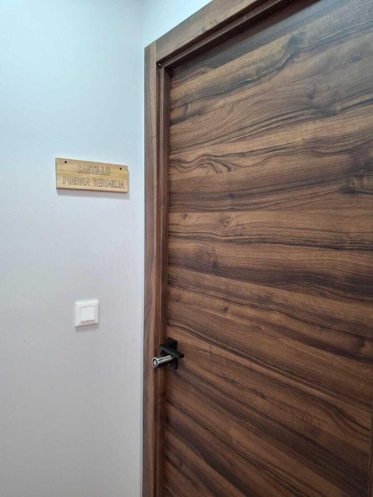 Apartamentos Tierra Lavanda บริฮูเอกา ภายนอก รูปภาพ