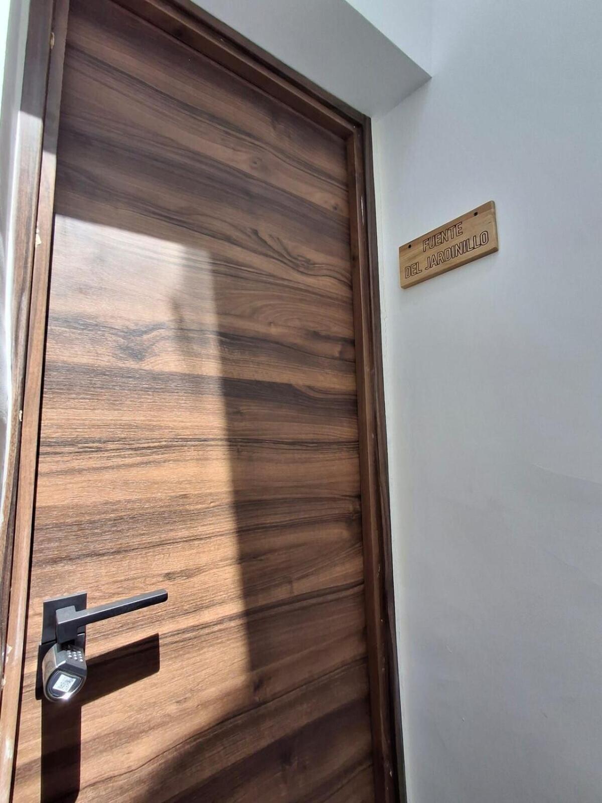 Apartamentos Tierra Lavanda บริฮูเอกา ภายนอก รูปภาพ
