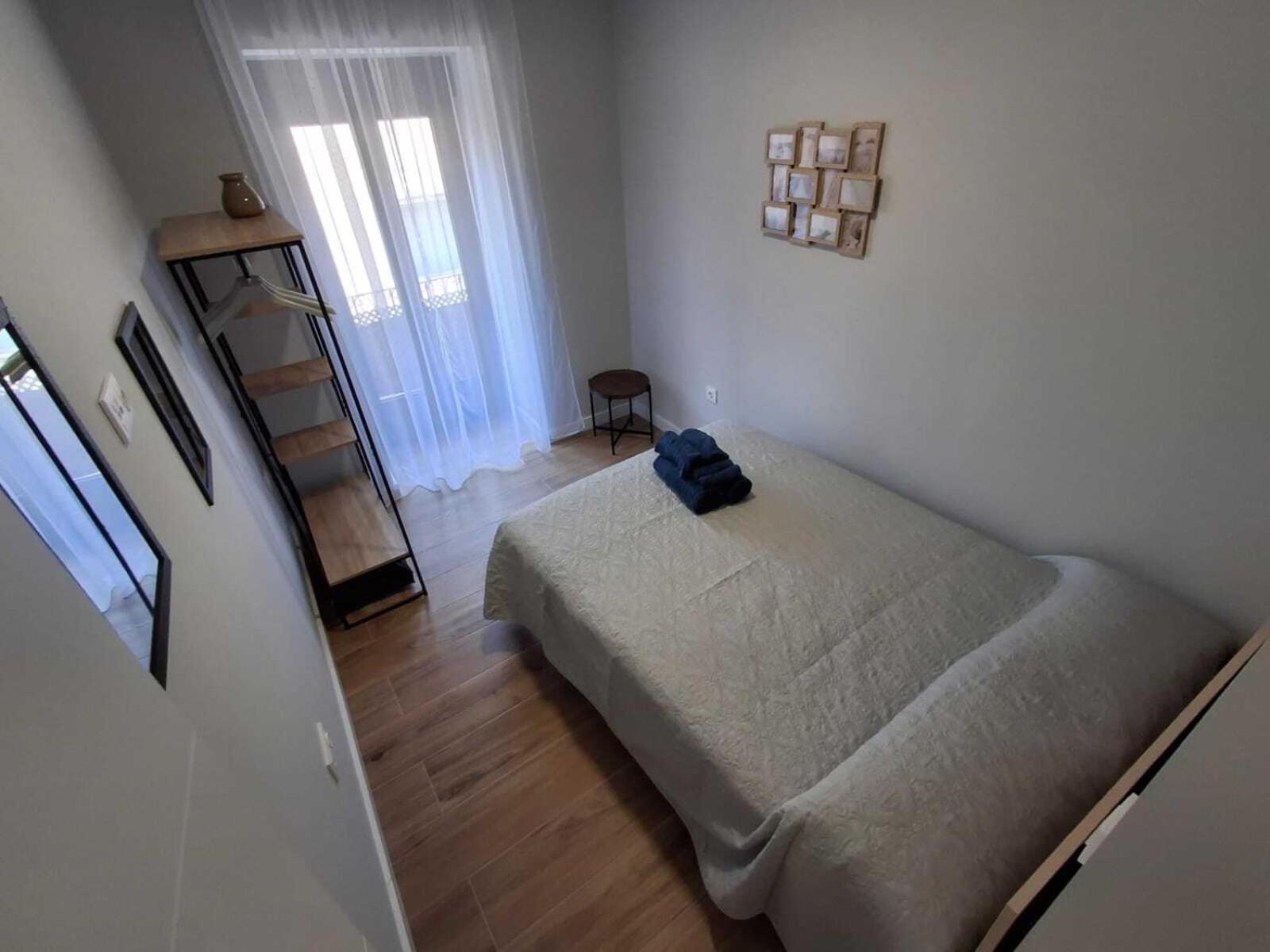Apartamentos Tierra Lavanda บริฮูเอกา ภายนอก รูปภาพ