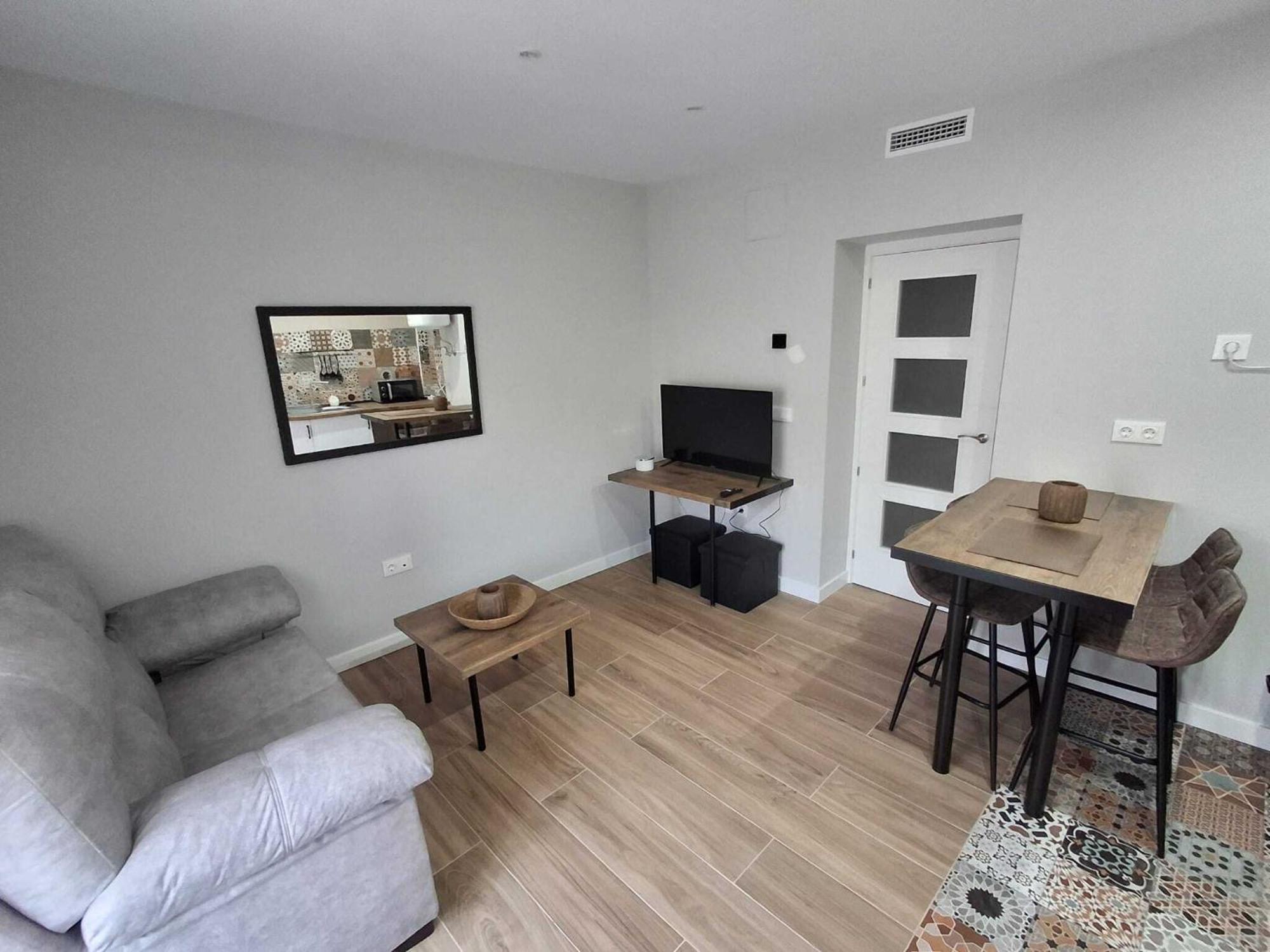 Apartamentos Tierra Lavanda บริฮูเอกา ภายนอก รูปภาพ